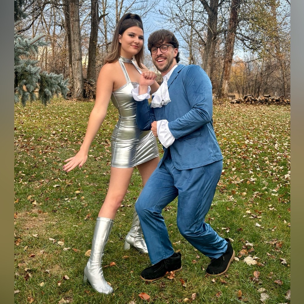 Vanessa Kensington Costume